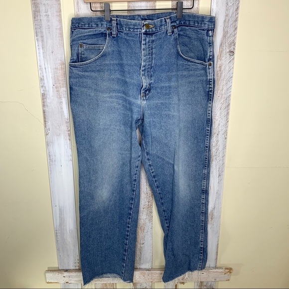 Wrangler Cotton Raw Hem Straight Jeans Waist 38x28 - Picture 1 of 8